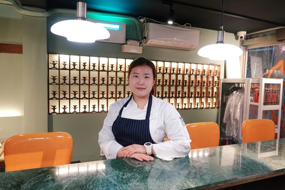 배드캐럿이 운영 중인 외식 브랜드 고사리익스프레스는 2026년 미쉐린 가이드 서울에 선정됐다 / 출처=IT동아