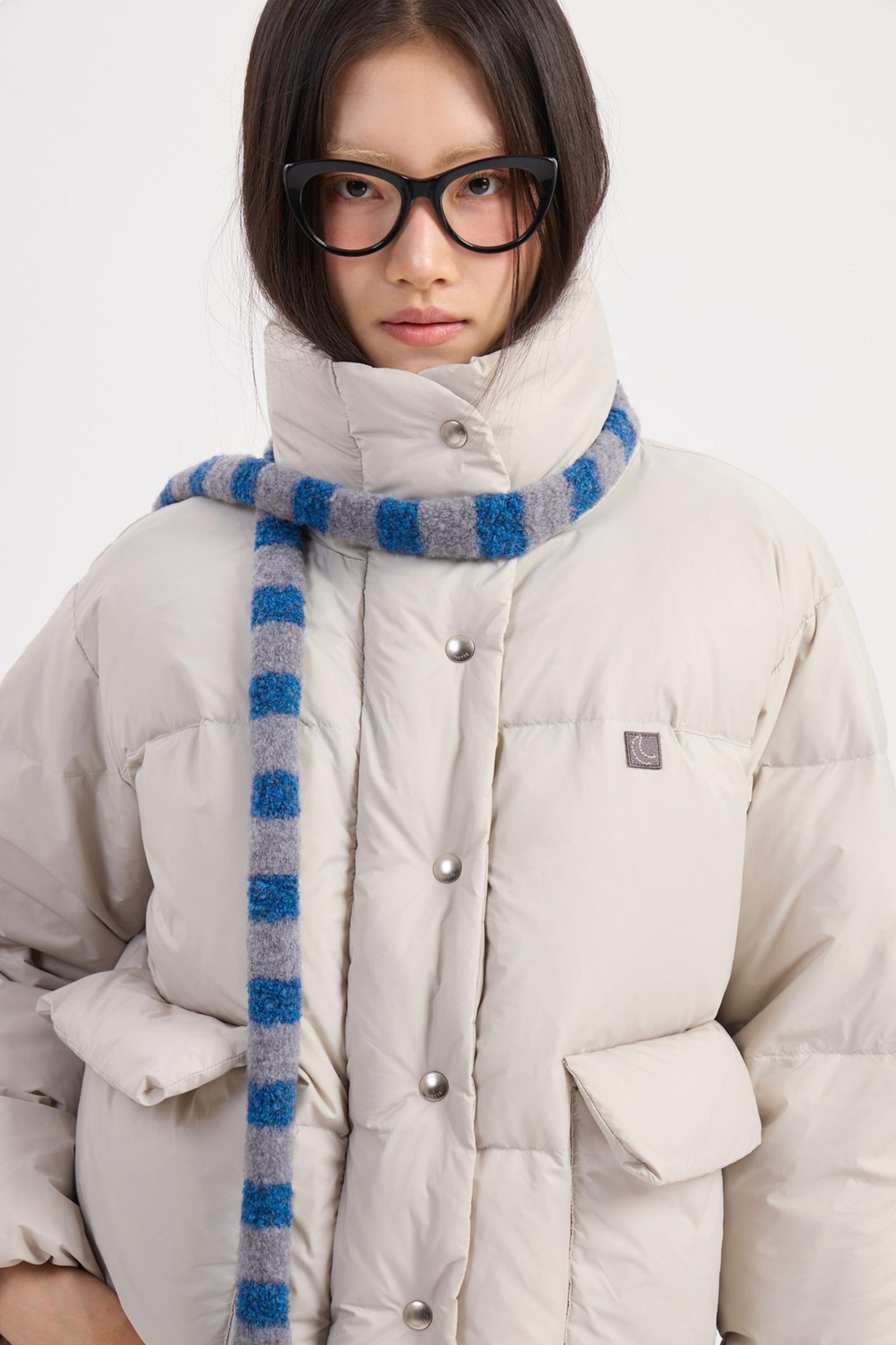 슈에띠즈 스트라이프 니트 머플러.