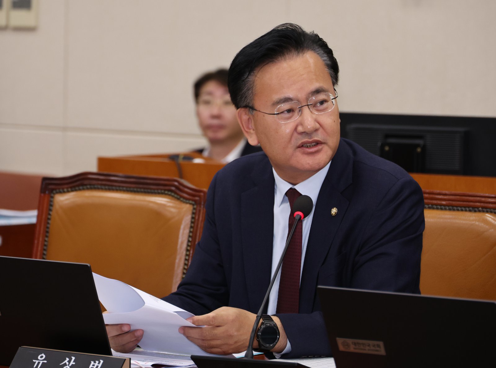 유상범 국민의힘 의원이 20일 서울 여의도 국회에서 열린 기획재정위원회 국정감사에서 질의를 하고 있다. 2025.10.21. [서울=뉴시스]