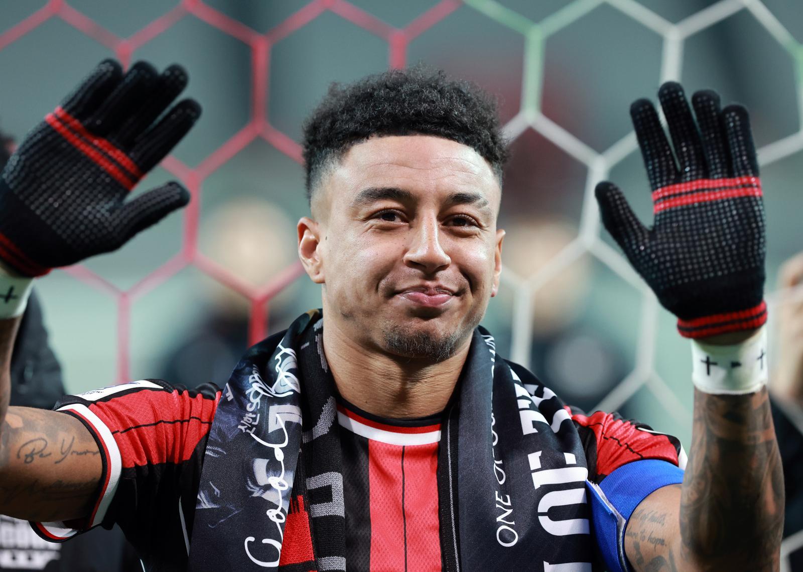 10일 서울 마포구 월드컵로 서울월드컵경기장에서 열린 2025~2026시즌 아시아축구연맹(AFC) 챔피언스리그 엘리트(ACLE) 리그 스테이지 6차전 FC서울과 멜버른 시티 경기 종료 후 진행된 환송행사에서 린가드가 팬들을 향해 마지막 인사를 하고 있다. 2025.12.10 뉴스1