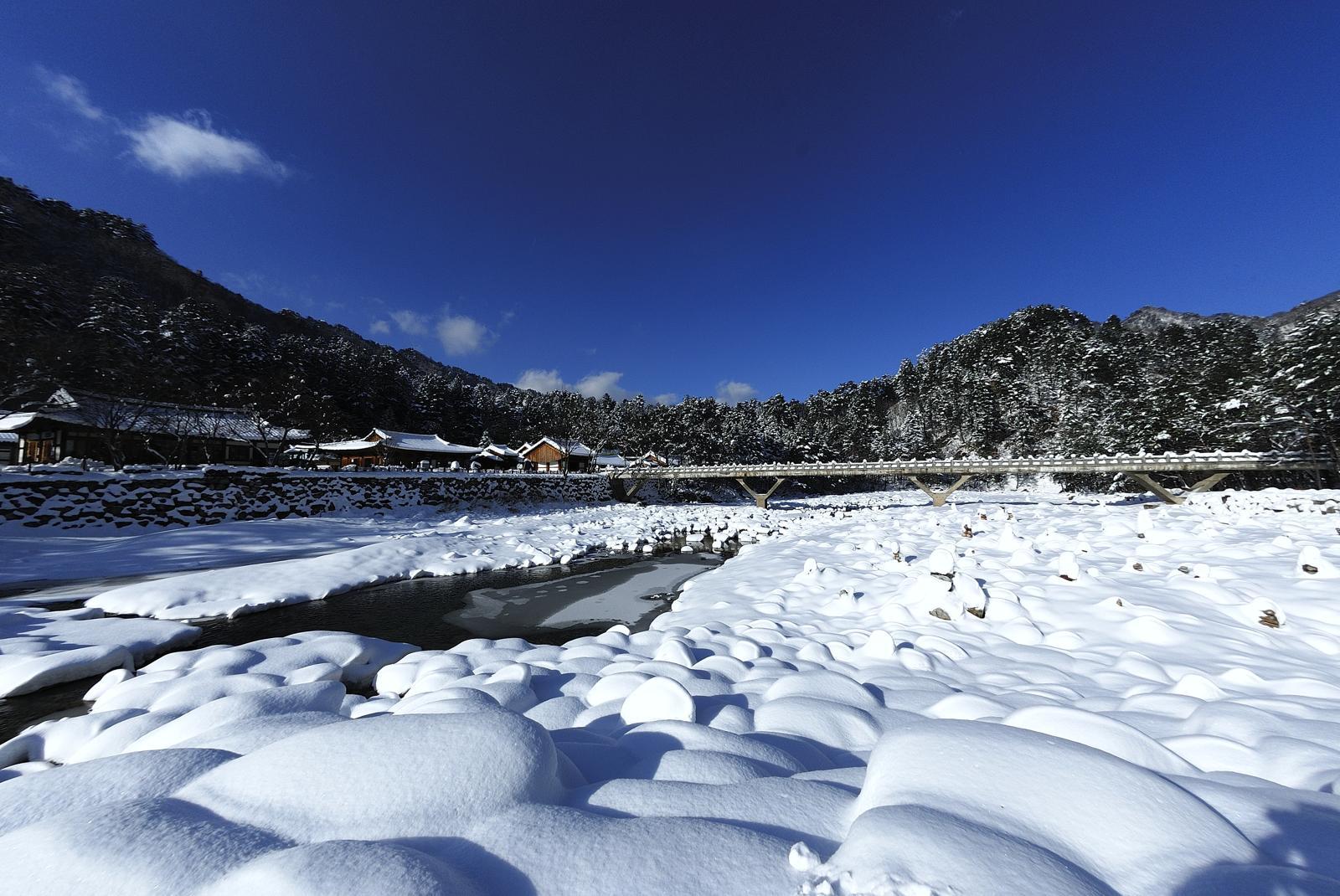 북면의 백담사.