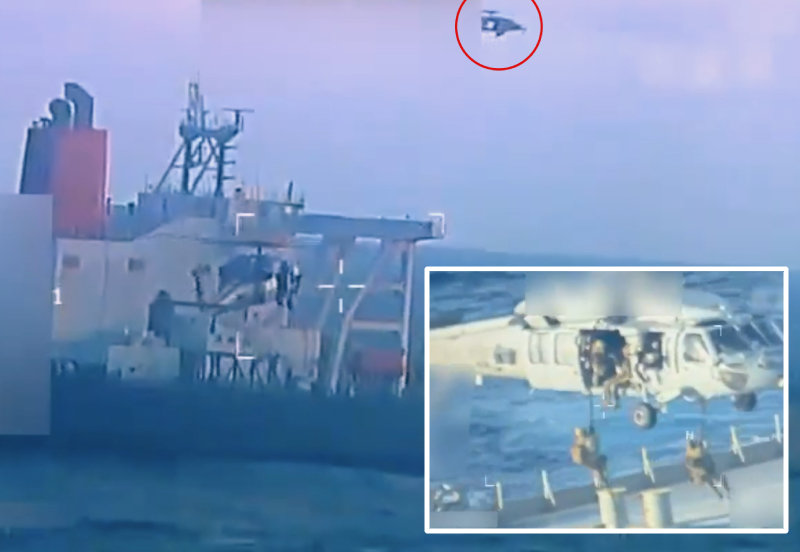 10일 미군이 베네수엘라 인근 해역에서 헬기(빨간 원)를 동원해 베네수엘라 국영 석유회사의 원유를 운반하던 유조선 ‘스키퍼호’를 나포했다. 이날 팸 본디 미 법무장관은 작전 모습을 담은 영상(작은 사진)을 소셜미디어 X에 공개했다.