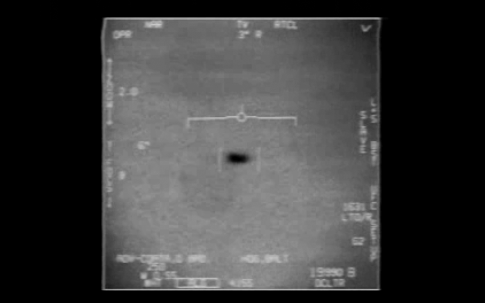 미 해군 조종사들이 촬영한 UAP 영상.