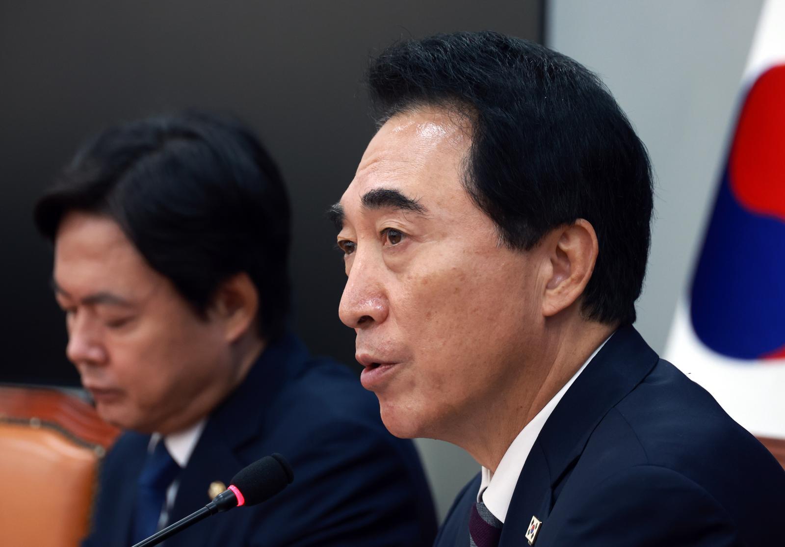 박수현 더불어민주당 수석대변인이 2일 서울 여의도 국회에서 국정감사 등 현안 관련 기자간담회를 하고 있다. 2025.11.02 서울=뉴시스