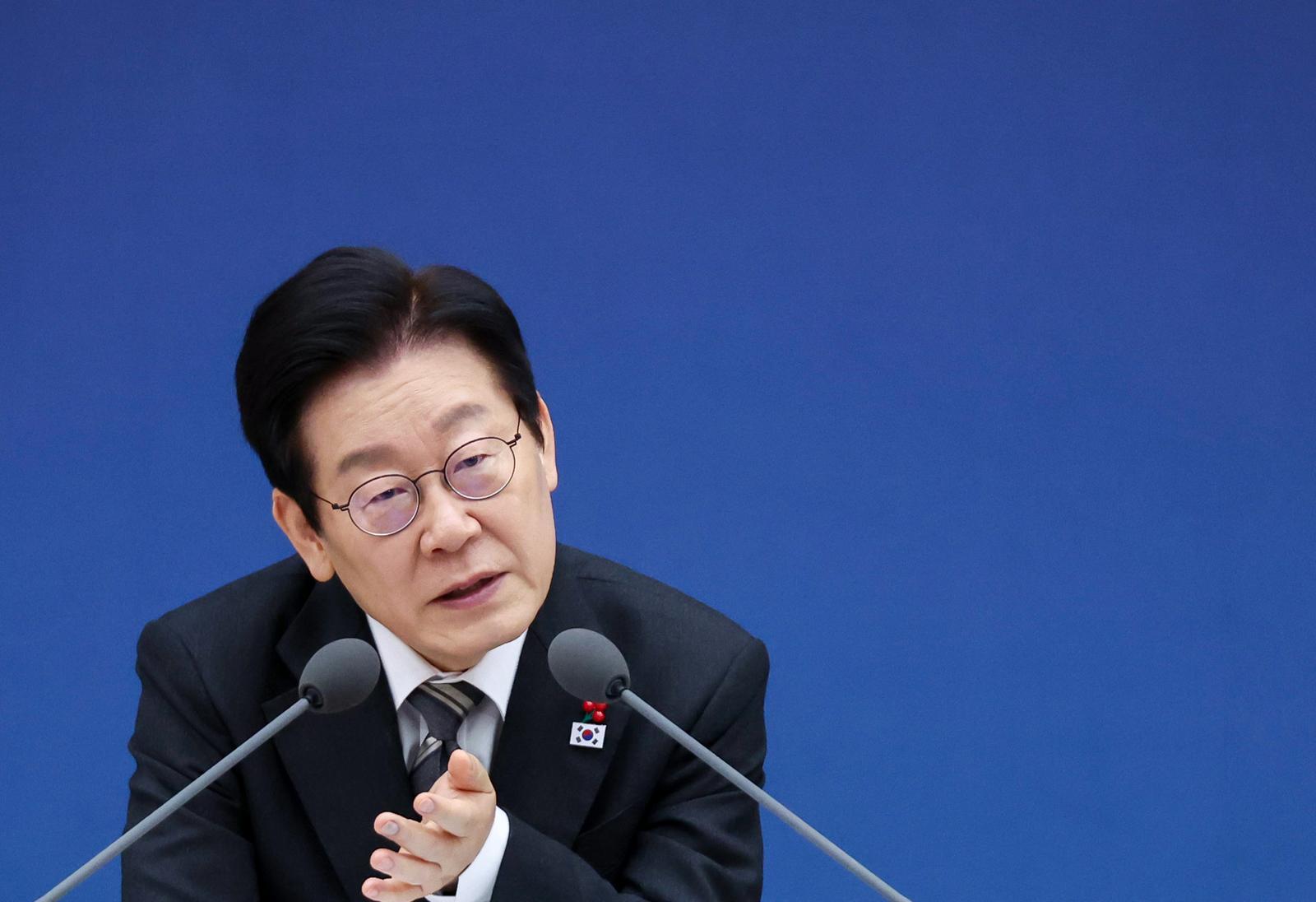 이재명 대통령이 12일 세종시 정부세종컨벤션센터에서 열린 과학기술정보통신부·개인정보보호위원회 업무보고에서 발언하고 있다. 대통령실통신사진기자단