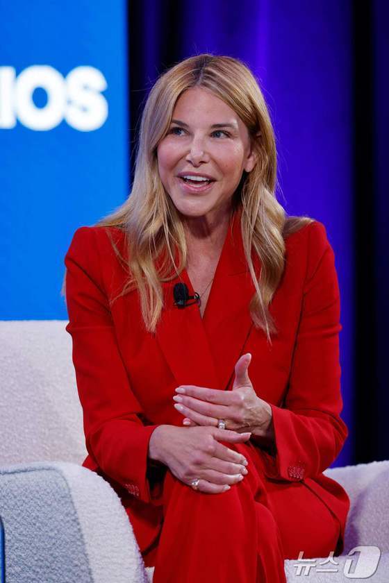 니스 드레서(Denise Dresser) 오픈AI 최고매출책임자(전 슬랙 CEO) ⓒ AFP=뉴스1