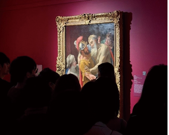 지난달 26일 서울 종로구 세종문화회관 미술관에서 ‘몰댄룩 전시밋업’ 참여자들이 ＜르네상스부터 인상주의까지＞ 전시를 관람하고 있다.