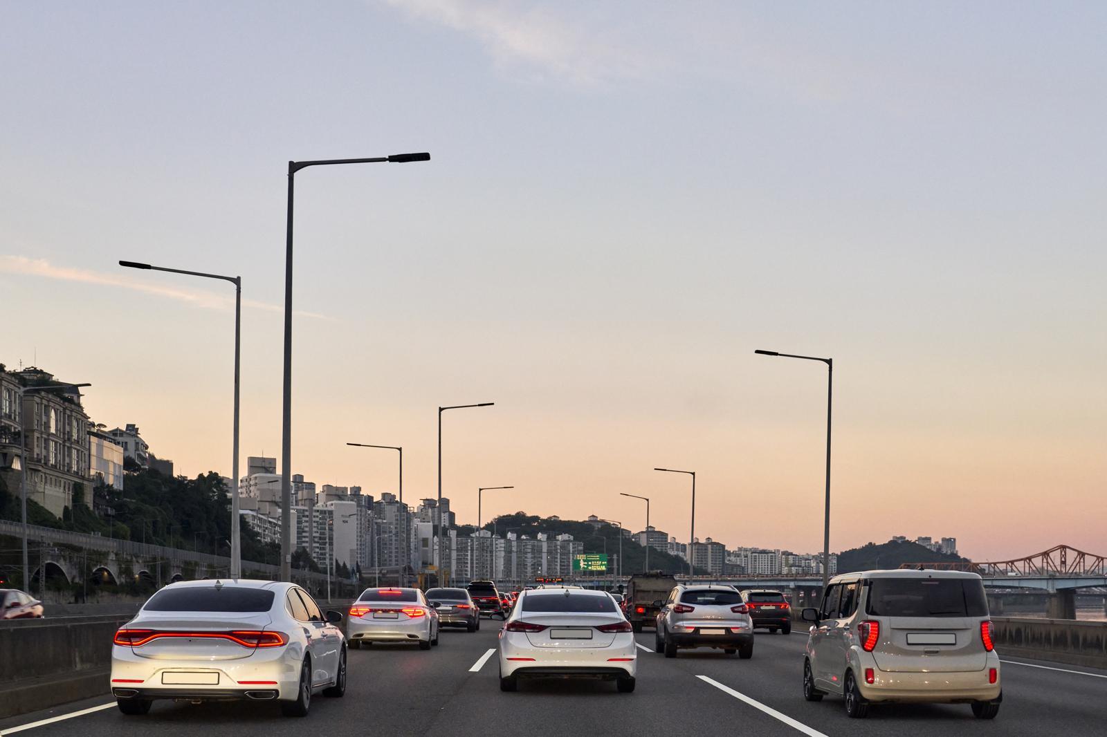 서울 도심에서 일본인 관광객 모녀가 음주운전 차량에 치여 한 명이 숨졌다. 일본 언론은 “한국의 음주운전 사고는 일본의 6배”라며 법제 미비와 경각심 부족을 비판했다. 게티이미지뱅크 자료 사진