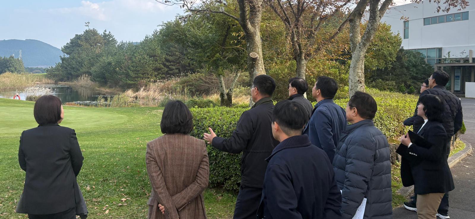 제주특별자치도가 올해 6월 친환경 우수골프장으로 지정된 도내 골프장 2곳을 대상으로 사후 점검을 진행하고 있다. 제주도 제공