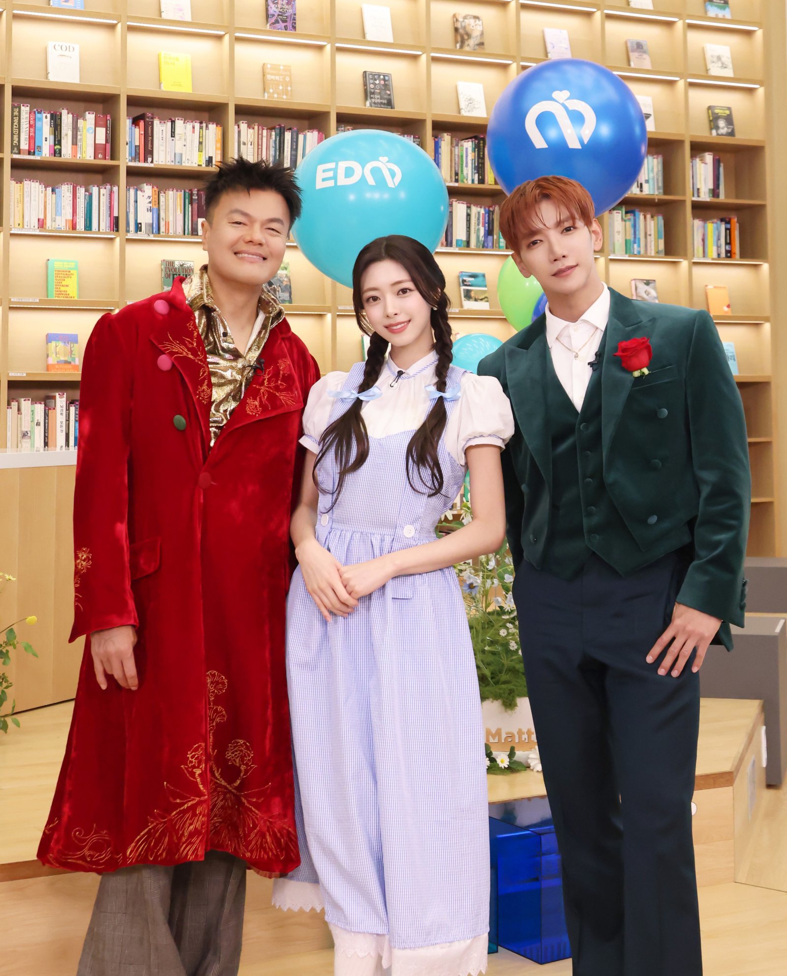 박진영(왼쪽부터) 유나 준케이. JYP 제공