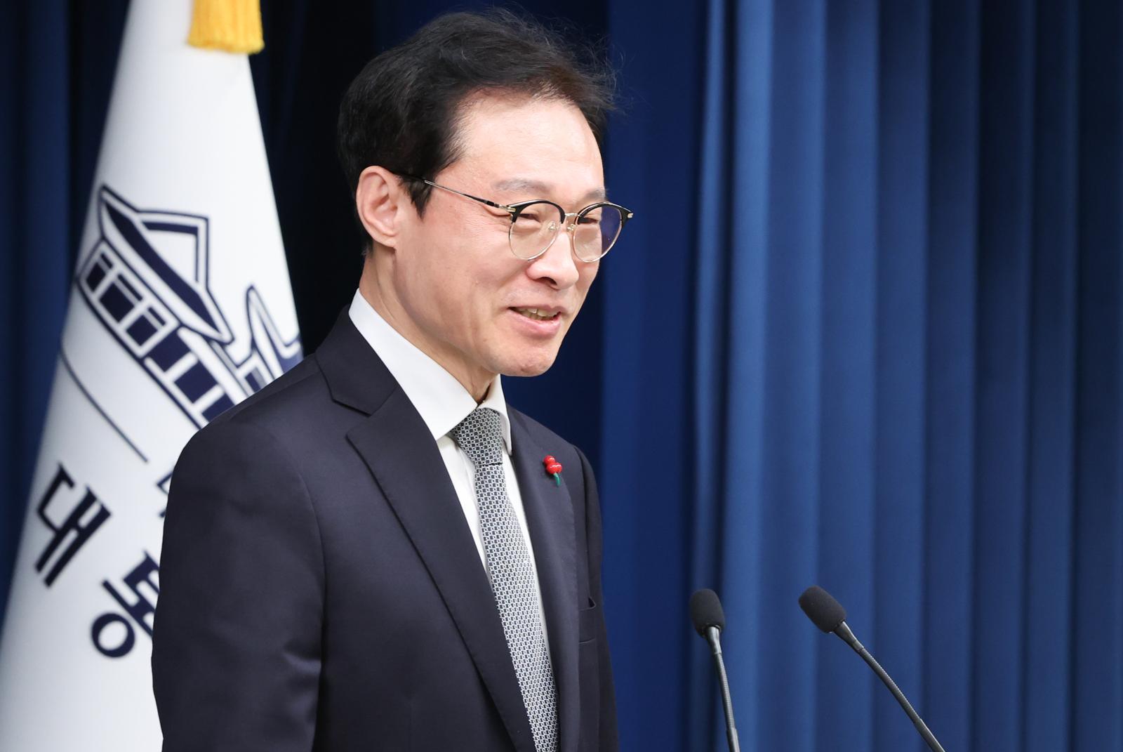 이규연 홍보소통수석이 7일 서울 용산 대통령실 청사에서 신임 감사원장 후보자를 발표하고 있다. 2025.12.7 서울=뉴스1