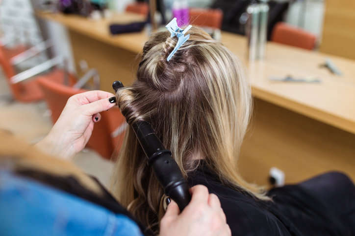 이른바 ‘조용히 옵션’이 택시 업계에 등장한 데 이어, 미용실에도 비슷한 서비스가 나타나 눈길을 끈다. (게티이미지)