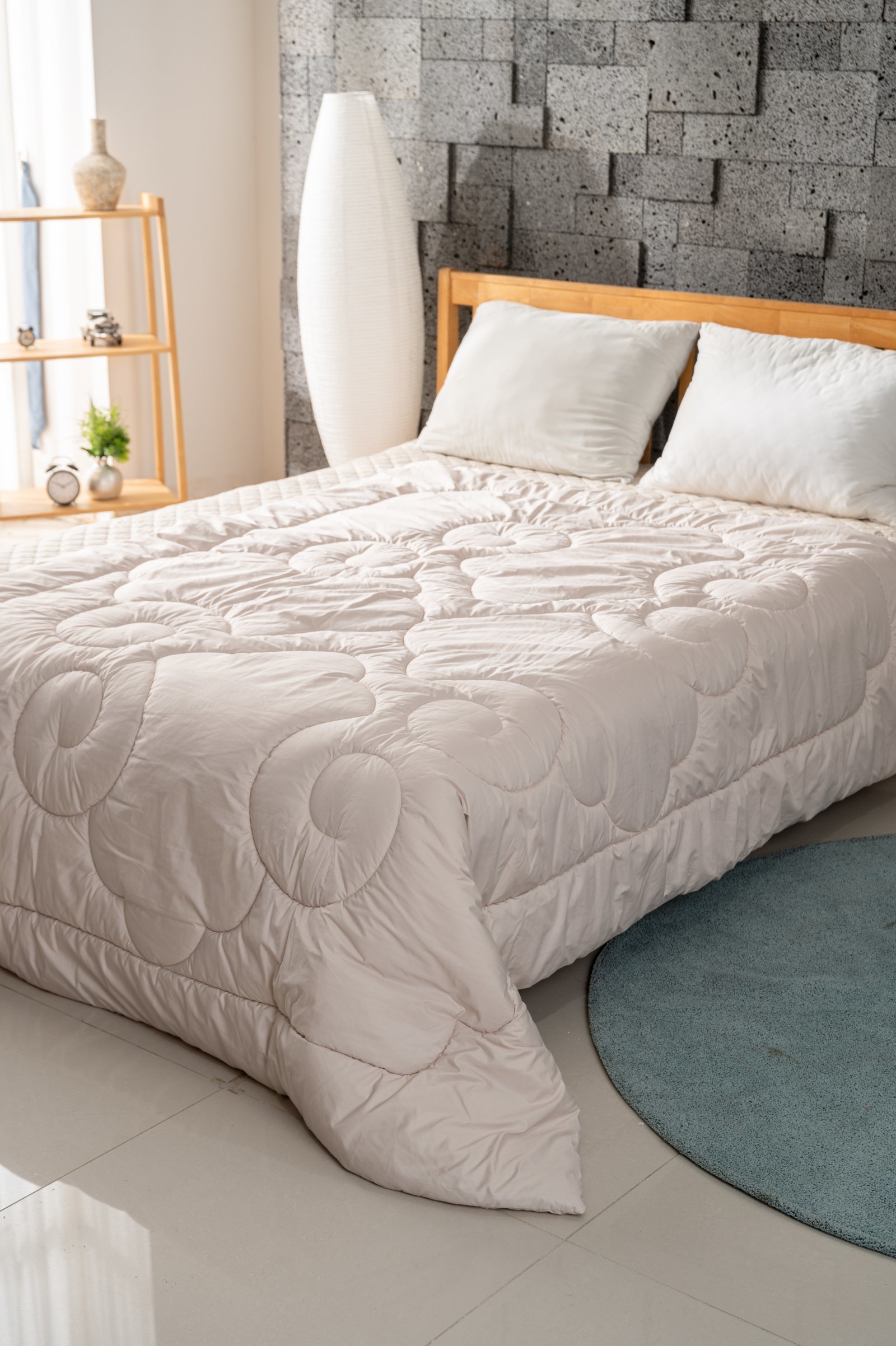 ‘헤븐울 양모 이불’은 최고급 양모를 사용해 땀 흡수성이 높고 통기성과 보온성이 뛰어나다. 키친앳홈 제공