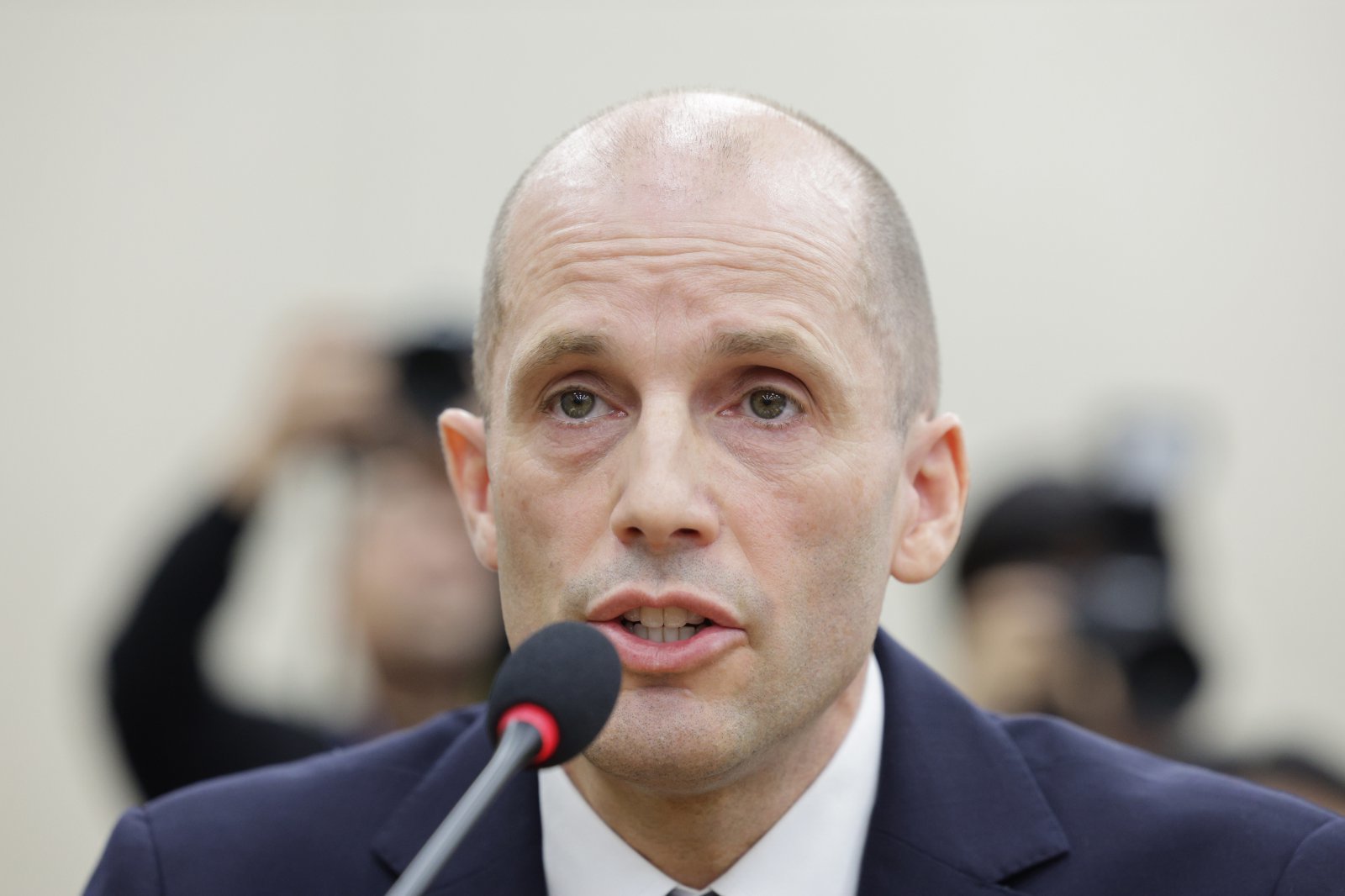 해롤드 로저스 쿠팡 대표이사가 17일 서울 여의도 국회 과학기술정보방송통신위원회에서 열린 쿠팡 침해사고 관련 청문회에서 의원 질의에 답변하고 있다. 2025.12.17 뉴스1