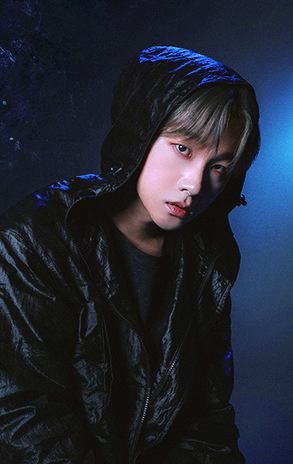 “얼음판 가르며 노래·연기까지 …서커스처럼 화려하죠”