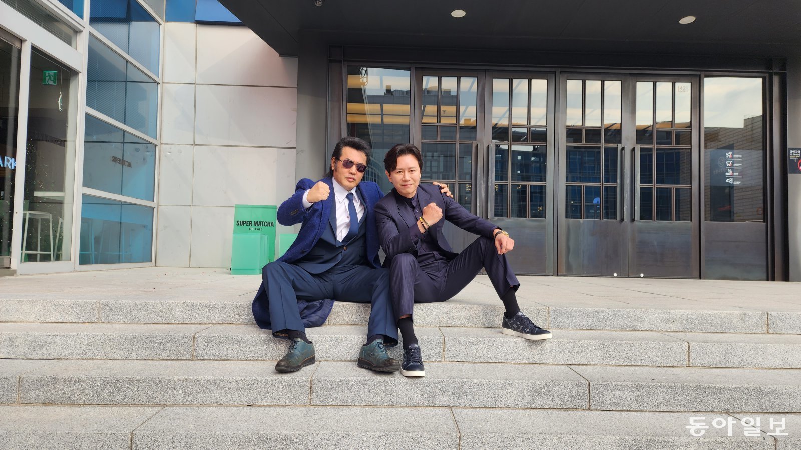 “보성이 형, 격투기 그만하고 의리 대결하자고요.”  이렇게 걱정하고 보듬으니 동생이 형 같다. 유재영 기자 elegant@domga.com