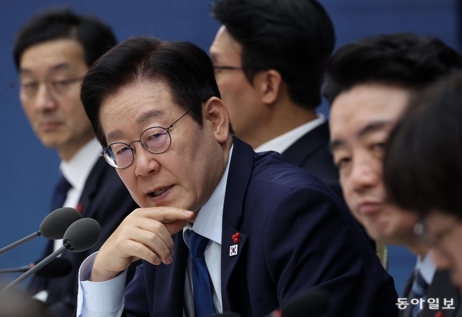 李 “원전 정책, 편가르기 싸움 돼… 당적 없는 사람만 말하라”