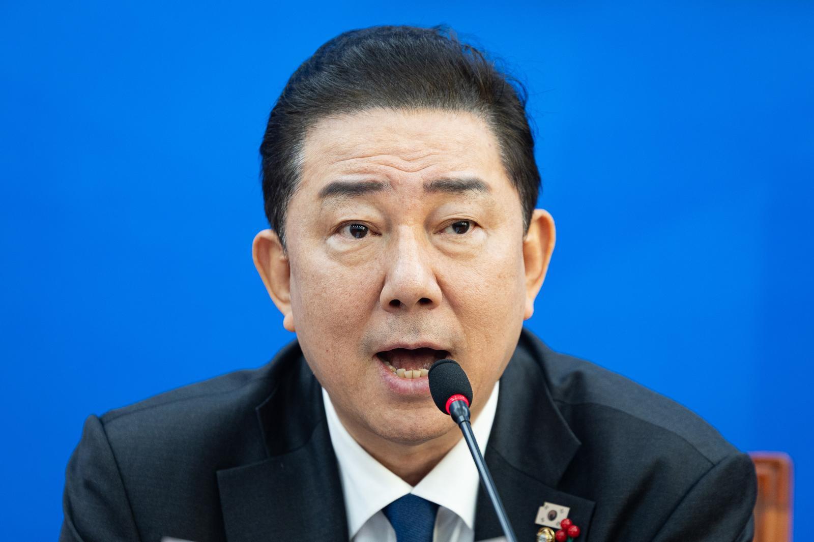 김병기 더불어민주당 원내대표가 18일 서울 여의도 국회에서 열린 정책조정회의에서 모두 발언을 하고 있다. 2025.12.18/뉴스1 ⓒ News1 유승관 기자