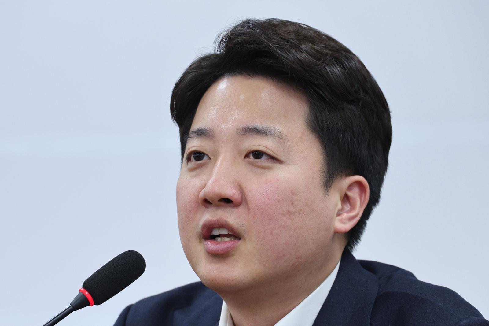 이준석 “쿠팡 청문회, 국회 역사에 깊은 수치…최고 수준 제재해야”