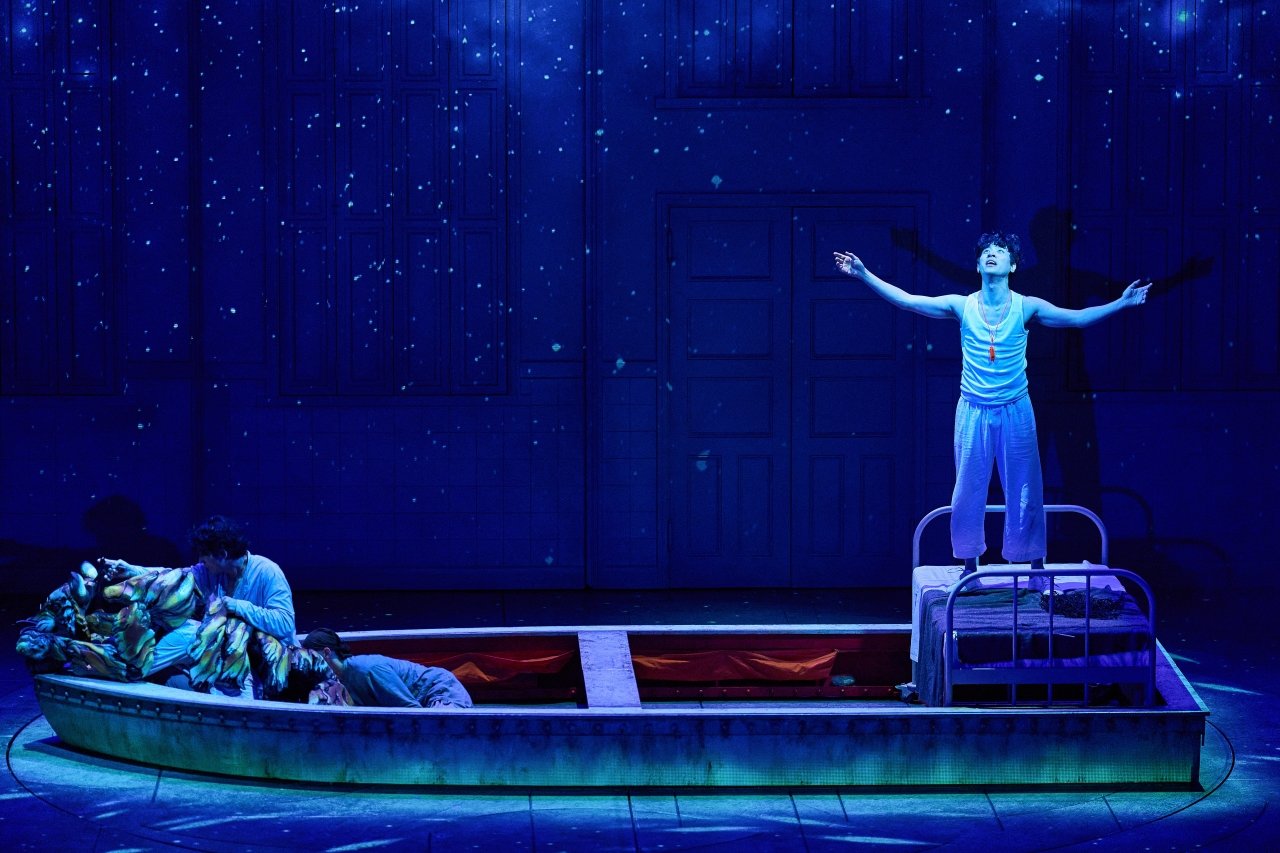 공연 ‘라이프 오브 파이’에서 열연을 펼치고 있는 배우 박정민. 에스앤코 제공