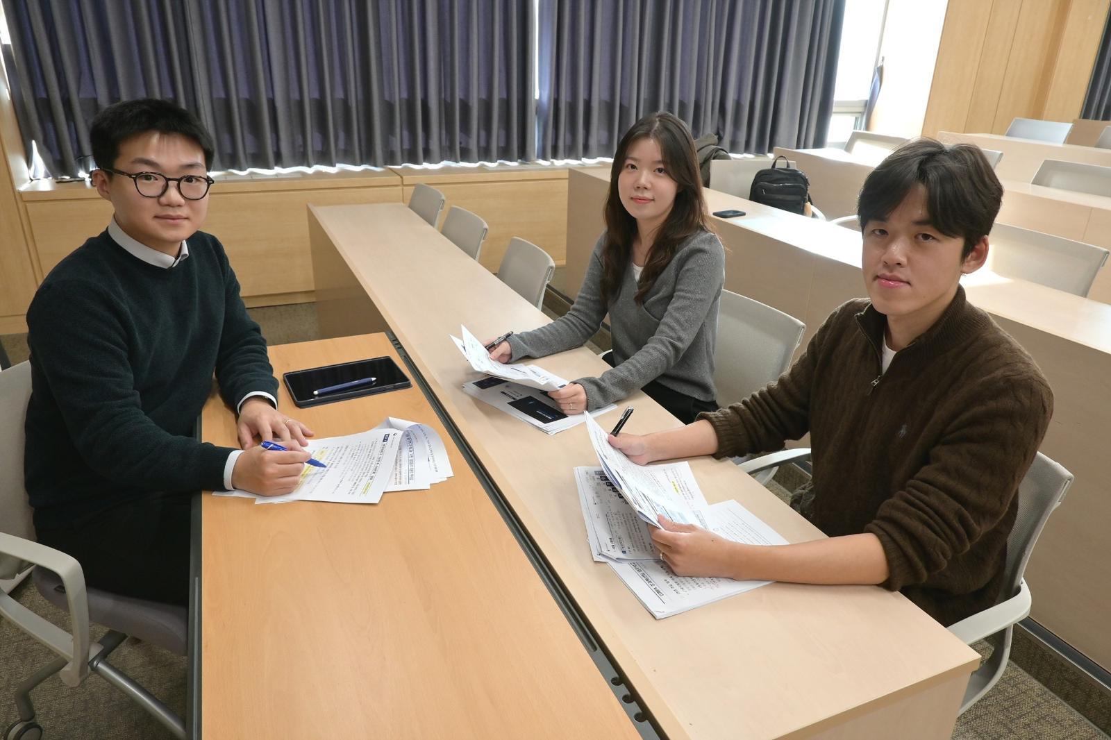 과학기술정보통신부 연구성과혁신정책과 지영종, 염규희, 박성훈 사무관(왼쪽부터). IT동아 제공