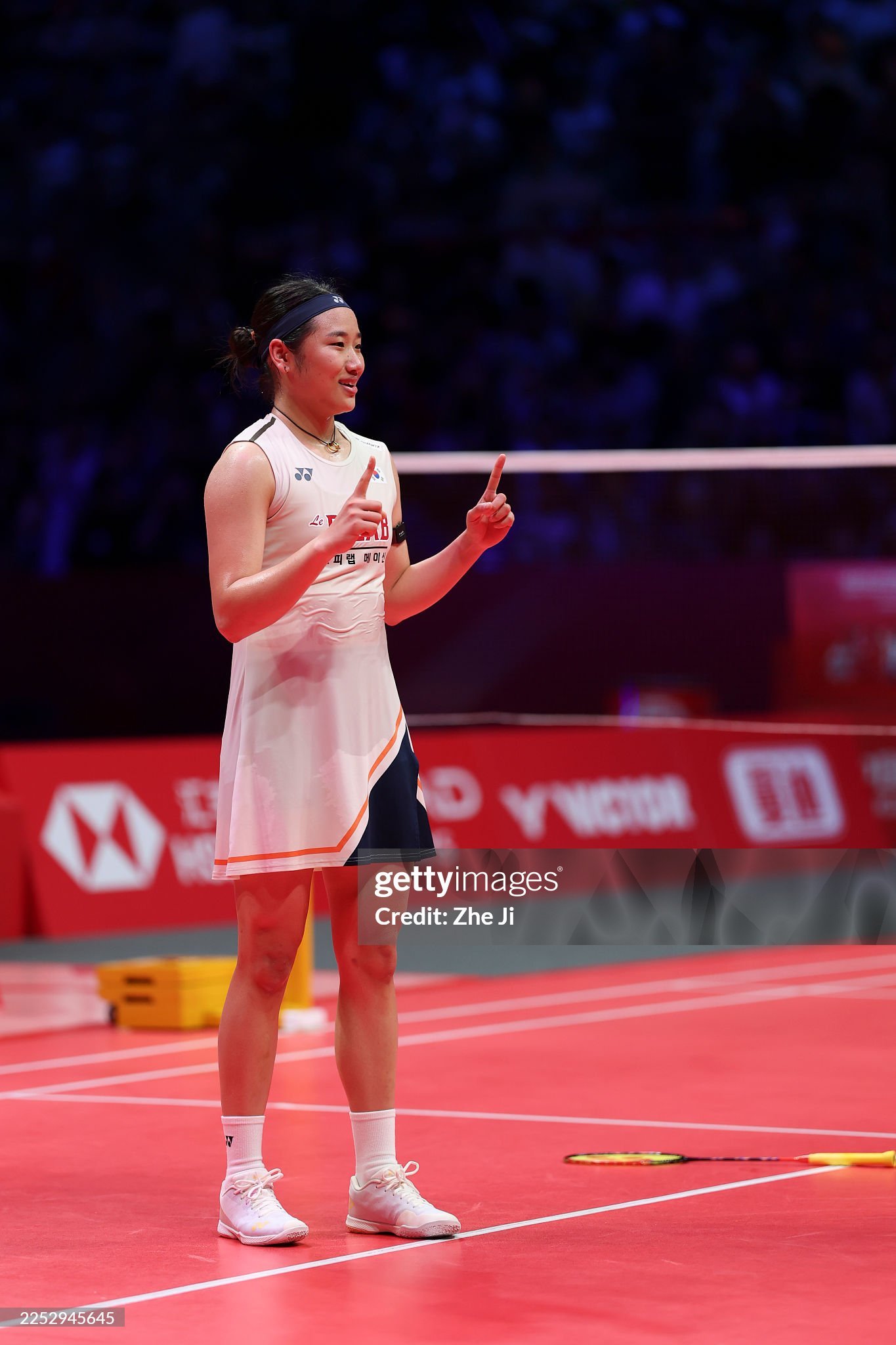 ‘배드민턴 여제’ 안세영이 21일 중국 항저우에서 열린 세계배드민턴연맹(BWF) 월드투어 파이널스 여자 단식 결승전에서 왕즈이(중국)를 꺾고 우승을 차지했다. 게티이미지