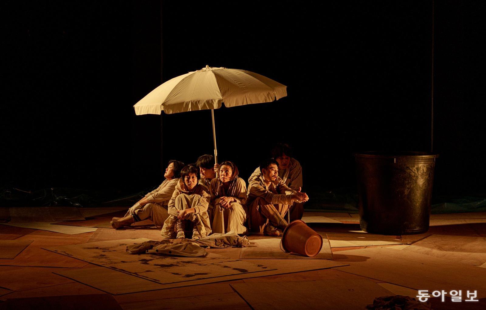 묵티. 극단 동 제공