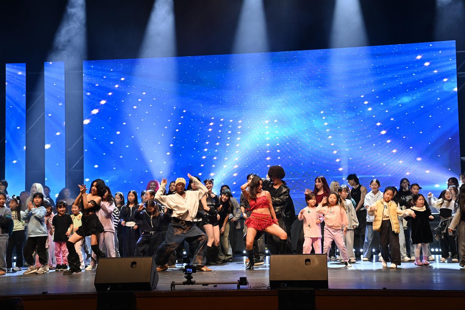 댄스퍼포먼스  콘서트. 자료사진