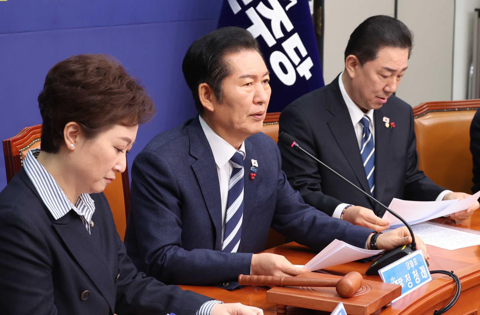 정청래 더불어민주당 대표가 22일 오전 서울 여의도 국회에서 열린 최고위원회의에서 발언을 하고 있다. 2025.12.22. 서울=뉴시스