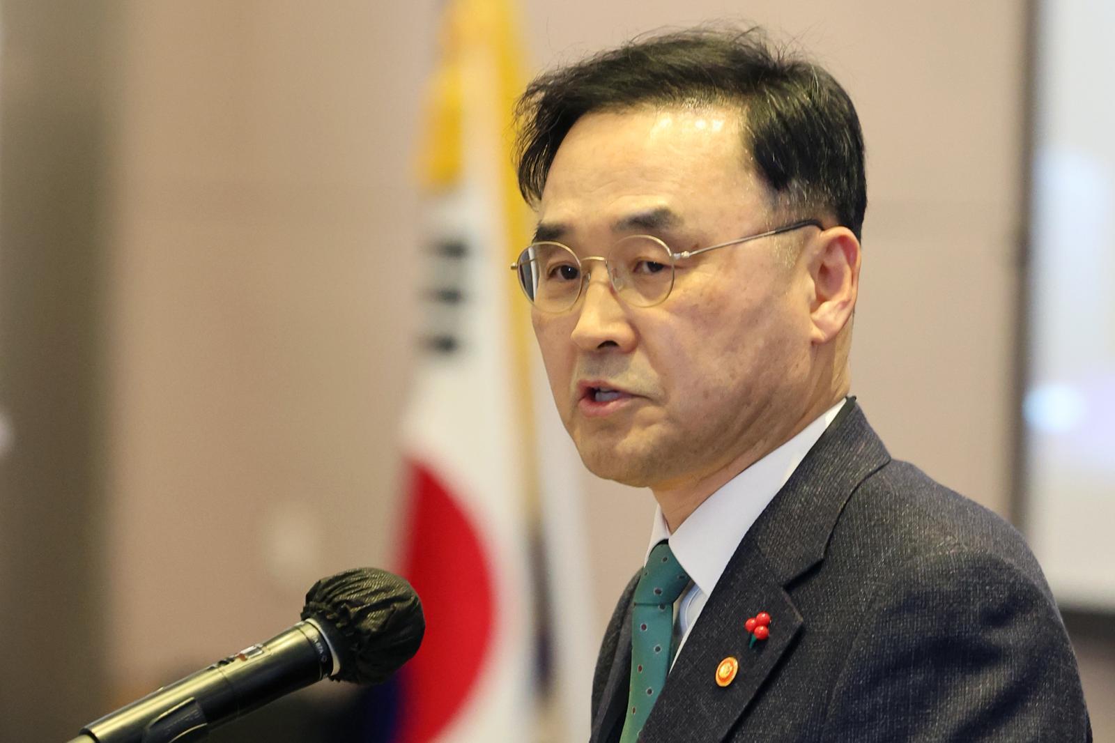 차정인 국가교육위원회 위원장이 23일 오후 서울 영등포구 여의도 FKI타워에서 열린 ‘취임 100일 기념 운영보고회’에서 기조발언을 하고 있다. 2025.12.23/뉴스1