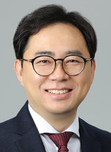 홍석철 서울대 경제학부 교수