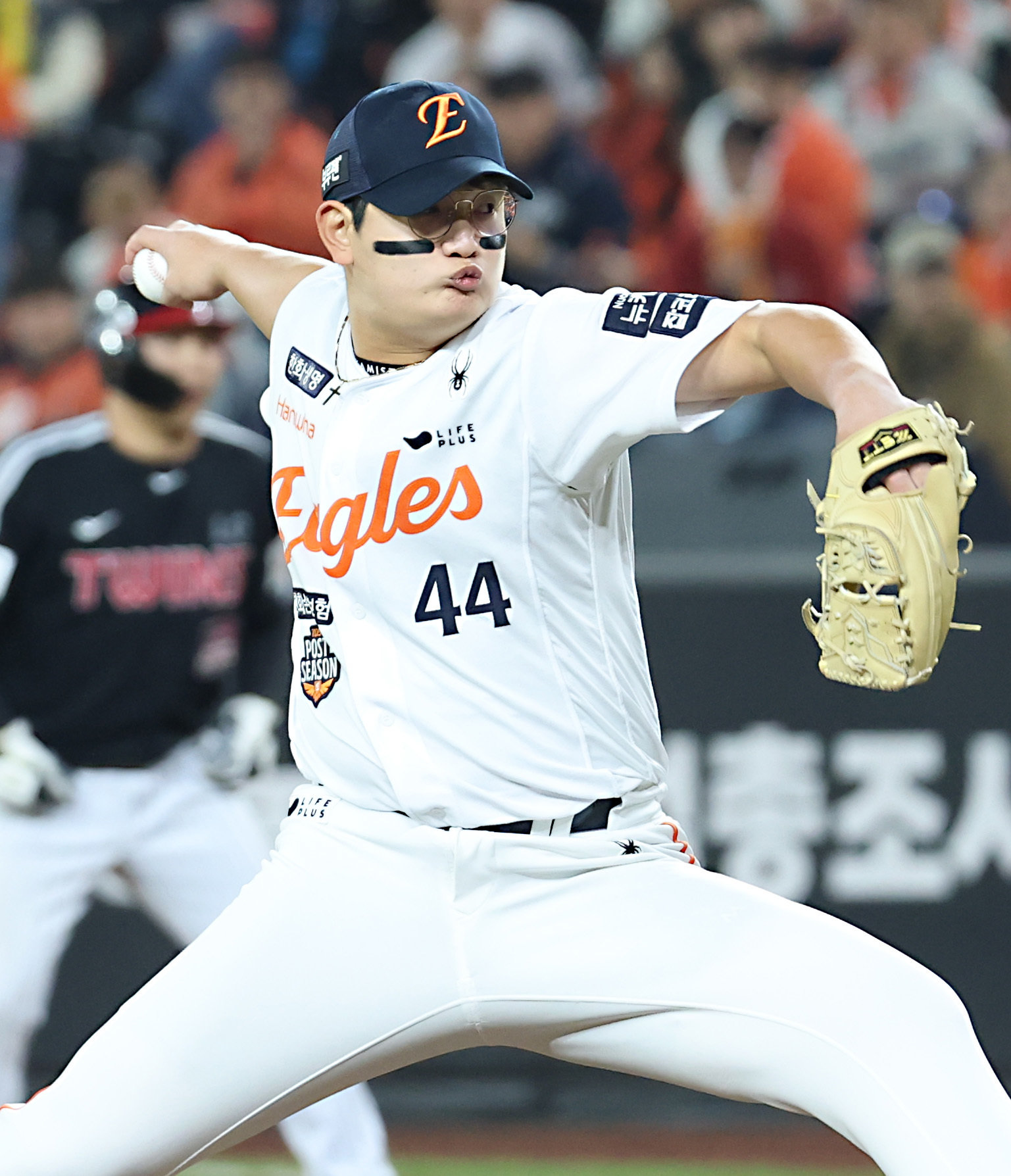 30일 대전 한화생명볼파크 열린 프로야구 2025 신한 SOL뱅크 KBO 한국시리즈 4차전 LG 트윈스와 한화 이글스의 경기에서 한화 김서현이 8회초 2사 구원등판 투구하고 있다. 2025.10.30/뉴스1