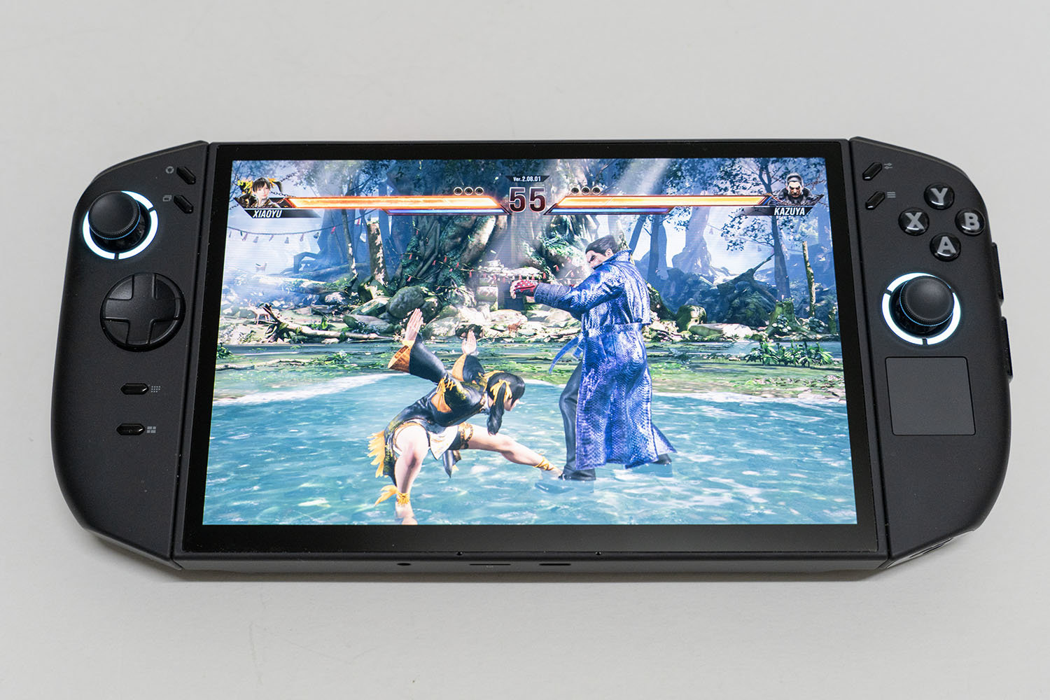 라이젠 Z2 익스트림 프로세서로는 철권 8을 쾌적하게 실행하지 못한다. 그래픽 효과를 매우 낮은 옵션으로 변경하고, 인공지능 처리 기능도 써야 한다 / 출처=IT동아