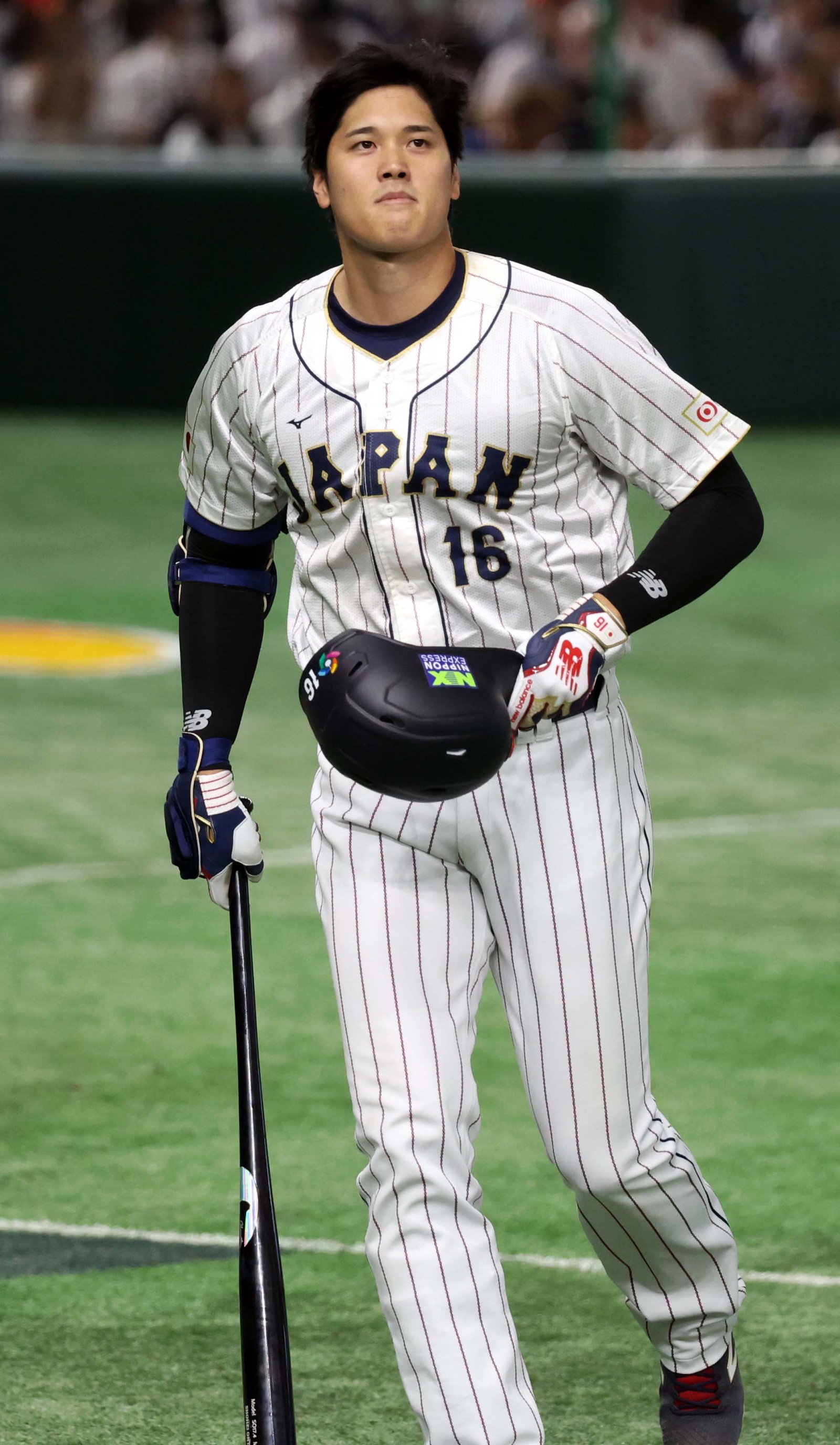 11일 일본 도쿄돔에서 열린 월드 베이스볼 클래식(WBC) 2023 B조 체코와 일본의 경기, 일본 오타니 쇼헤이가 삼진아웃을 당한 뒤 덕아웃으로 향하고 있다. 2023.03.11 도쿄=뉴시스