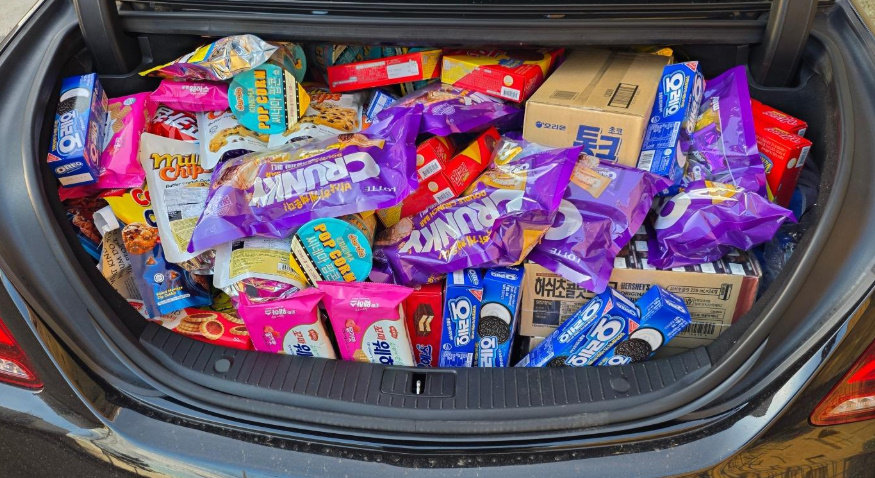 아이들을 위해 구매한 과자. 보배드림