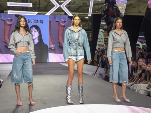 ‘레전드 50+’ 사업 참여 기업인 슈즈 브랜드 ‘누스미크’가 세계 최대 슈즈 박람회인 이탈리아 밀라노 ‘MICAM’의 런웨이에 소개됐다. 서울경제진흥원 제공