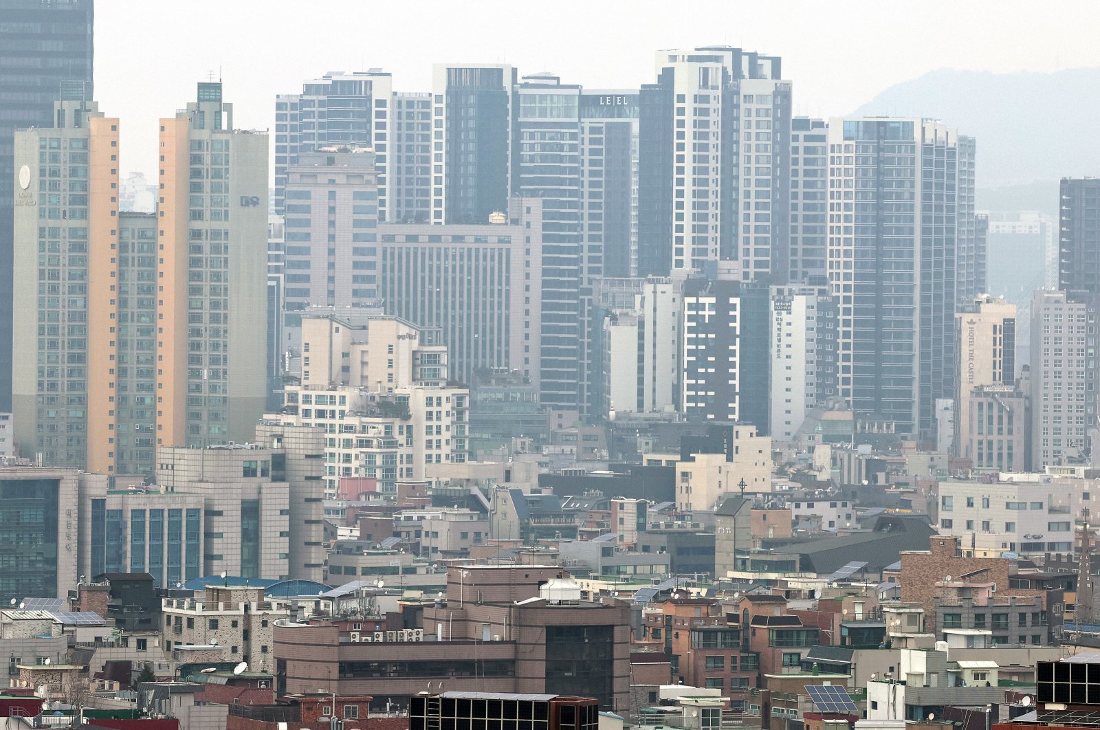 사진은 이날 서울의 한 빌라와 아파트 단지. 2025.12.28/뉴스1