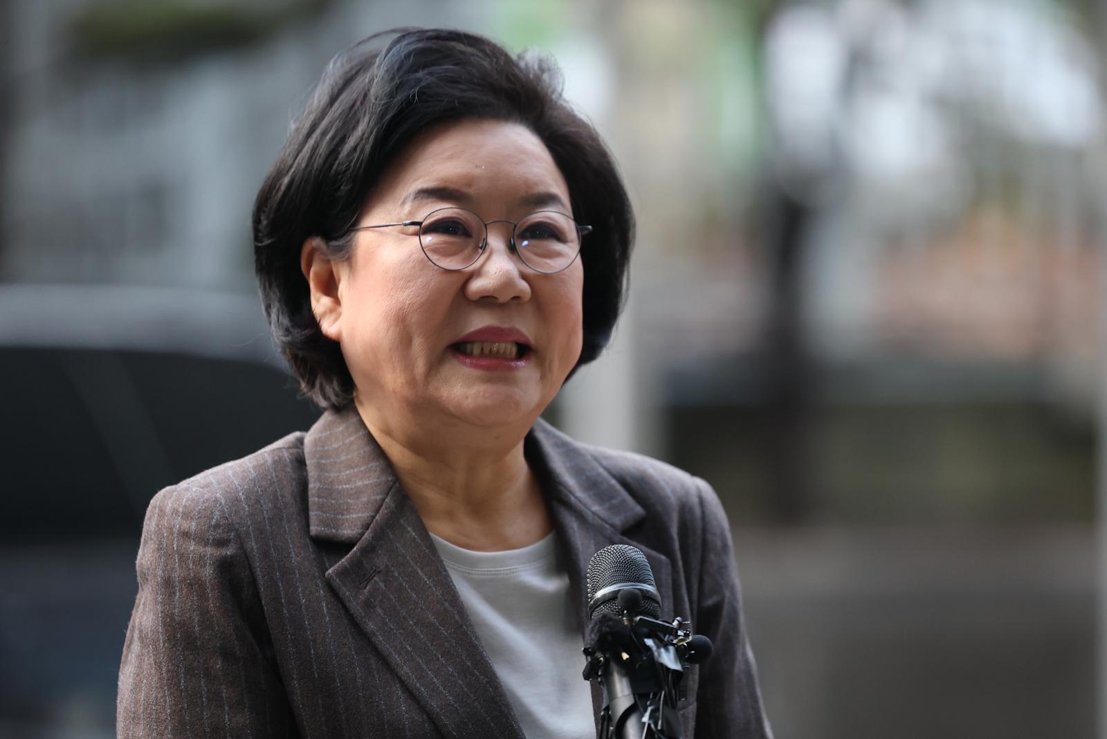 초대 기획예산처 장관 후보자로 지명된 이혜훈 전 국민의힘 의원이 29일 오전 서울 중구 예금보험공사에 마련된 인사청문회 준비 사무실로 첫 출근하며 소감을 밝히고 있다. 2025.12.29/뉴스1