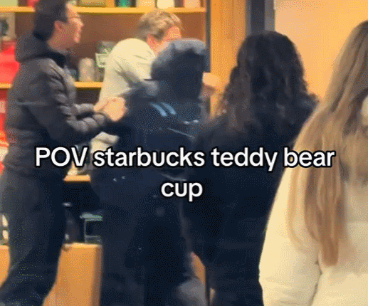 지난달 북미 지역에 베어리스타 콜드컵이 출시됐을 당시 일부 매장에서 제품을 서로 차지하려는 소비자 간 몸싸움이 벌어졌다. 틱톡 갈무리