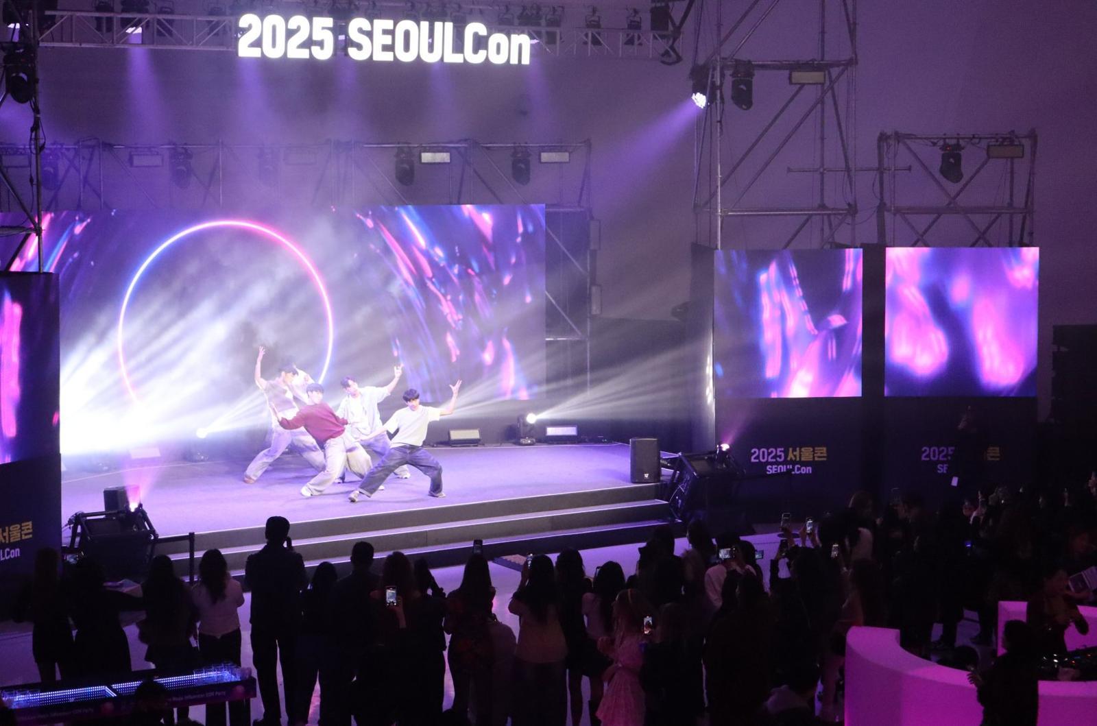 2025 서울콘 메가 인플루언서 EDM 파티 K팝 댄스 챌린지 / 출처=IT동아