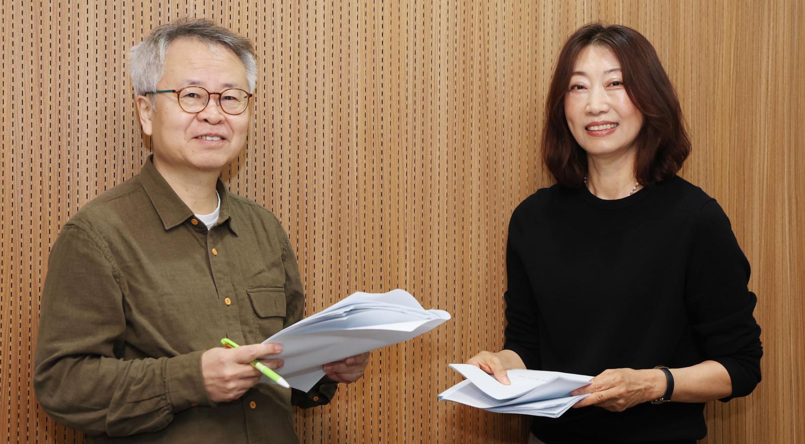 김영찬 씨(왼쪽)와 신수정 씨.