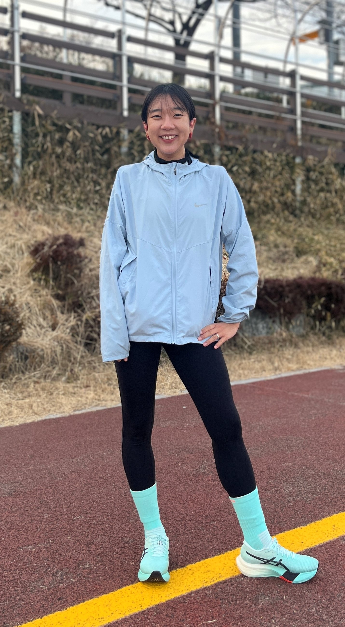 정명교 교사가 훈련에 앞서 포즈를 취했다. 정명교 교사 제공.