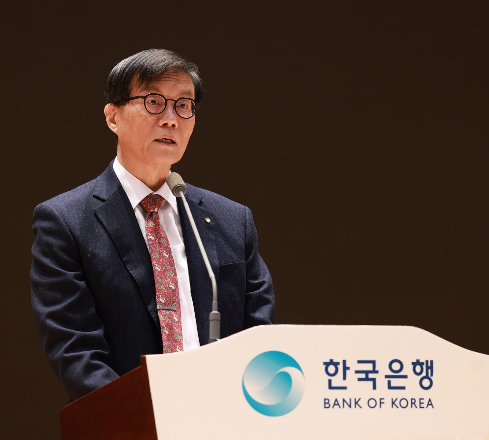 이창용 한국은행 총재가 2일 오전 서울 중구 한국은행에서 열린 시무식에서 신년사를 발표하고 있다. 한국은행 제공.