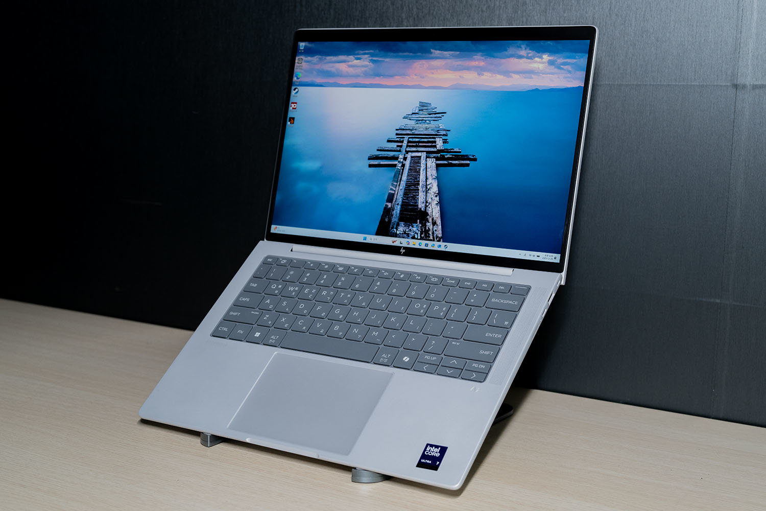 HP 엘리트북 X G1i 14 / 출처=IT동아