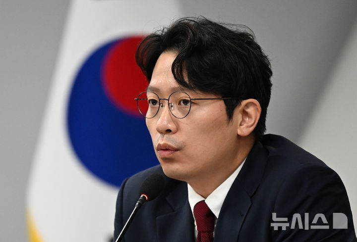 이기인 “김현지가 ‘좀 알고 말씀하시죠’라며 다짜고짜 면박”