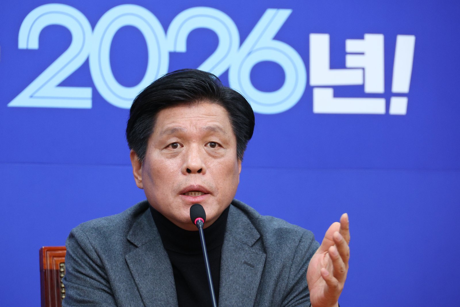 與, 공천헌금 의혹에 “개별 일탈… 전수조사 안한다”