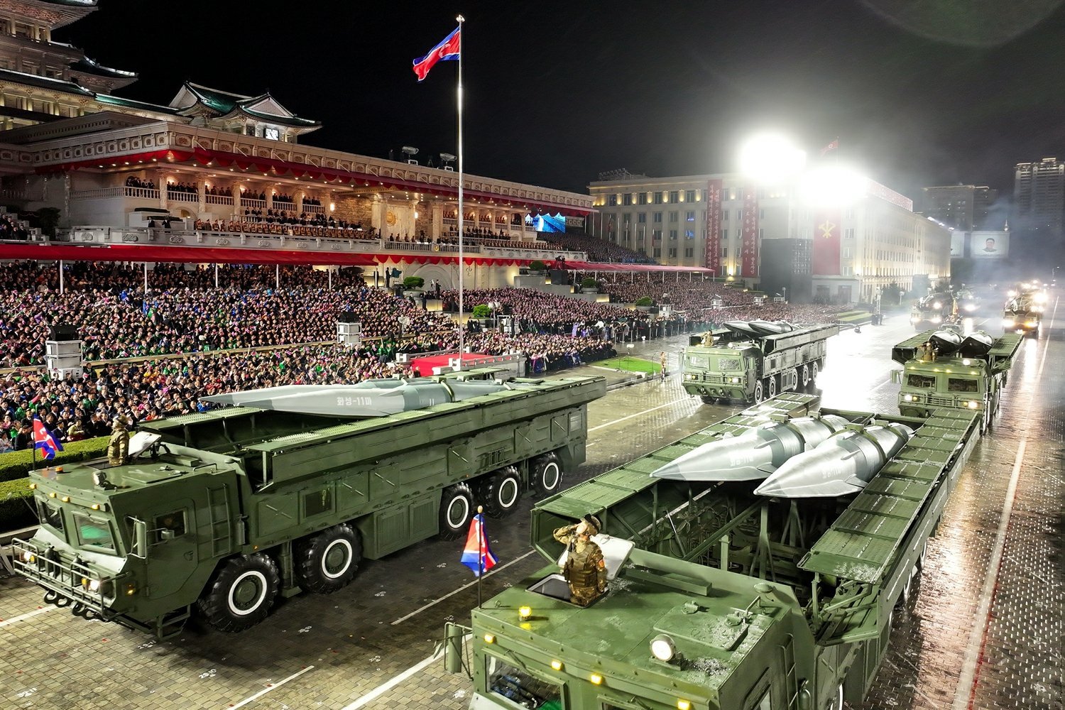 李 방중일 北 도발 속내는…극초음속 SRBM ‘화성-11마’ 최장거리 시험 가능성