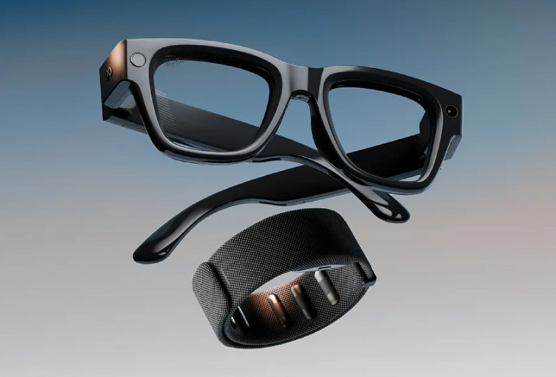 메타가 지난해 9월 공개한 스마트 안경 ‘메타 레이밴 디스플레이’. 메타 제공