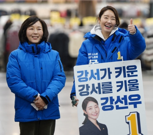 김경, 10월 첫 고발 있었는데…수사 뭉개는새 지난주 출국