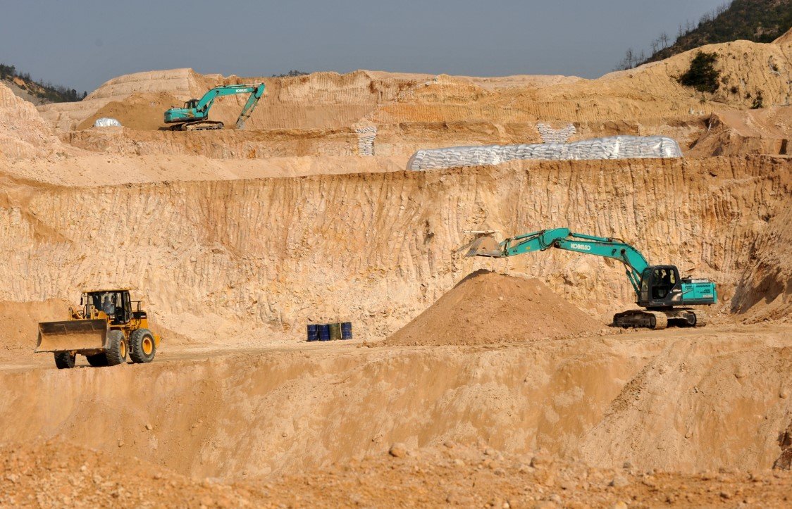 중국 장시성 희토류 광산의 모습. AP 뉴시스